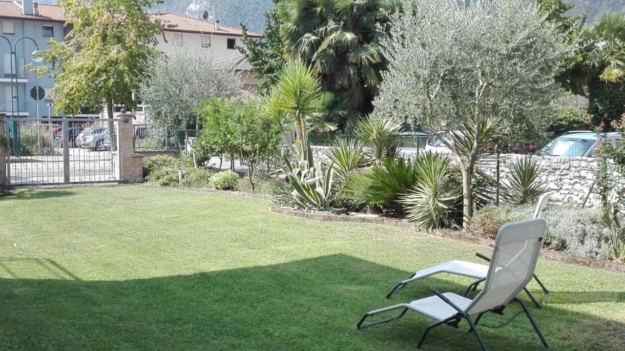 Villa Citrus Riva del Garda Luaran gambar