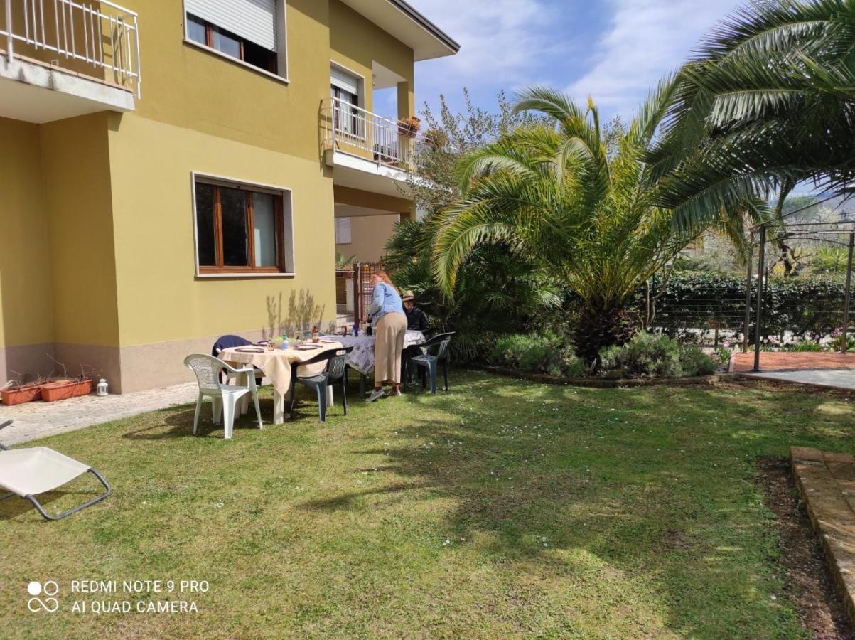Villa Citrus Riva del Garda Luaran gambar
