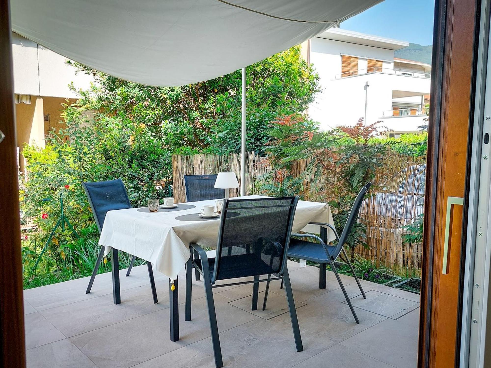 Villa Citrus Riva del Garda Luaran gambar