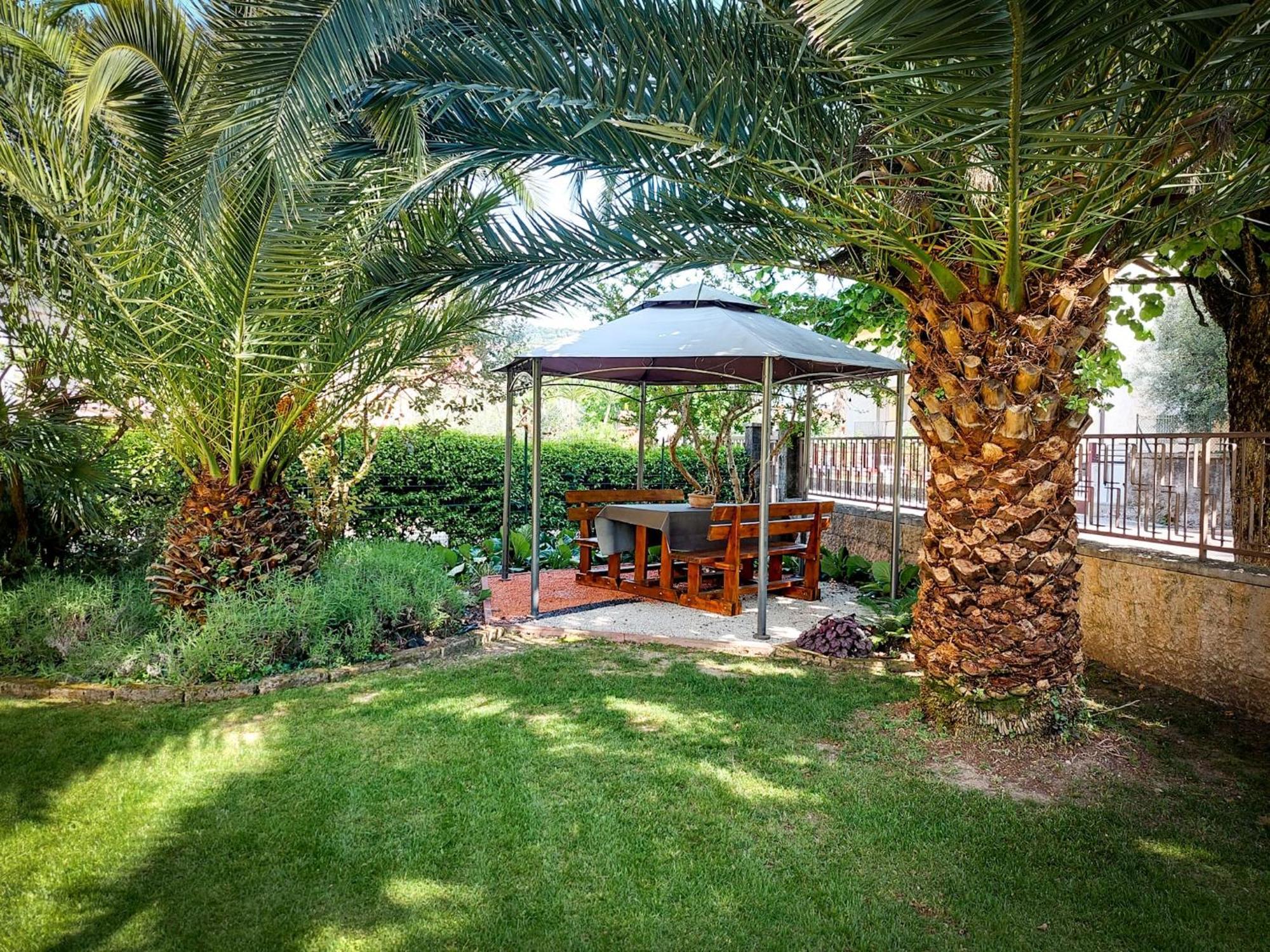 Villa Citrus Riva del Garda Luaran gambar