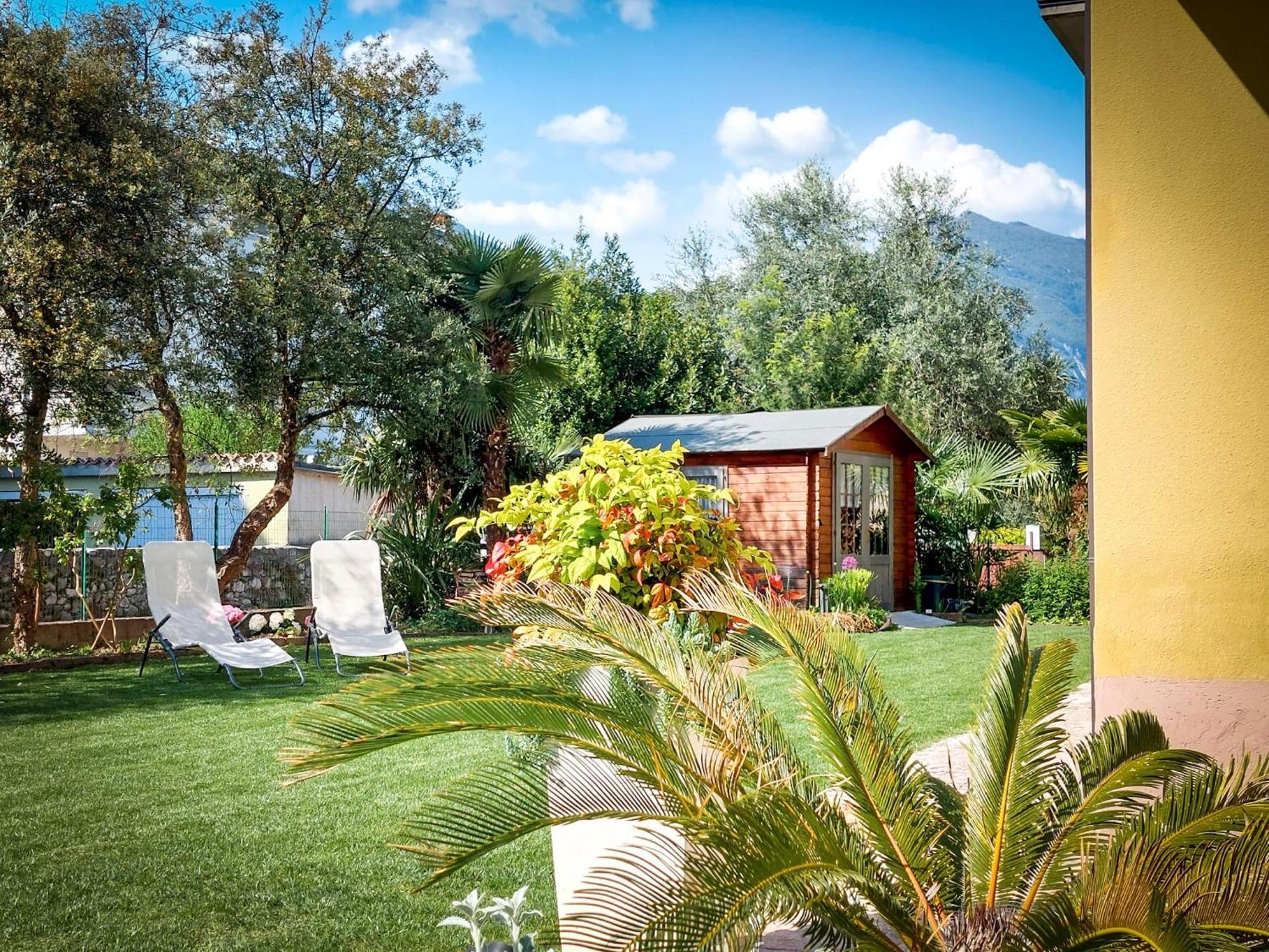 Villa Citrus Riva del Garda Luaran gambar